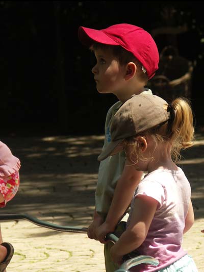 Fiona and Alex deep in thought at De Efteling (watching Longneck)