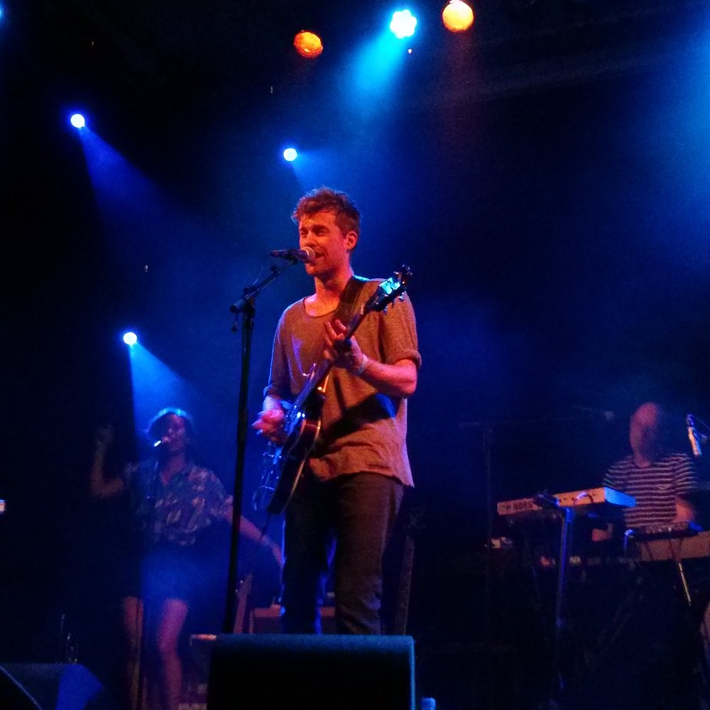 Marcus Pepperell (Thumpers) on guitar at Paradiso