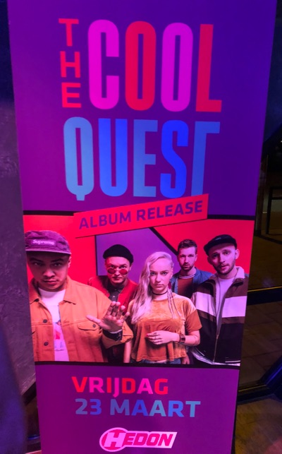 Cool quest banner in foyer of Hedon Zwolle
